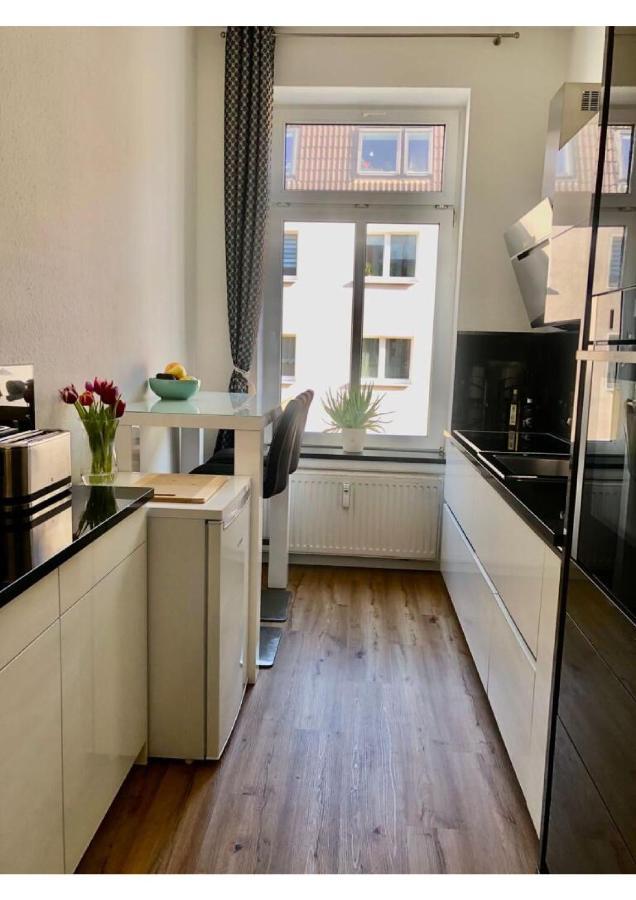 Apartment Attraktive Mit Balkon Zum Gruenen Hinterhof *