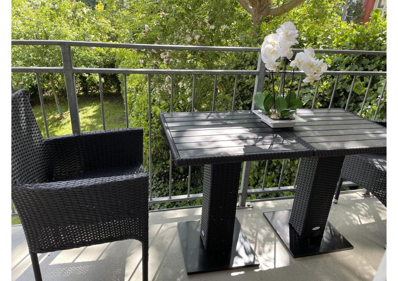 Attraktive Mit Balkon Zum Gruenen Hinterhof Schwerin (Mecklenburg-Vorpommern)